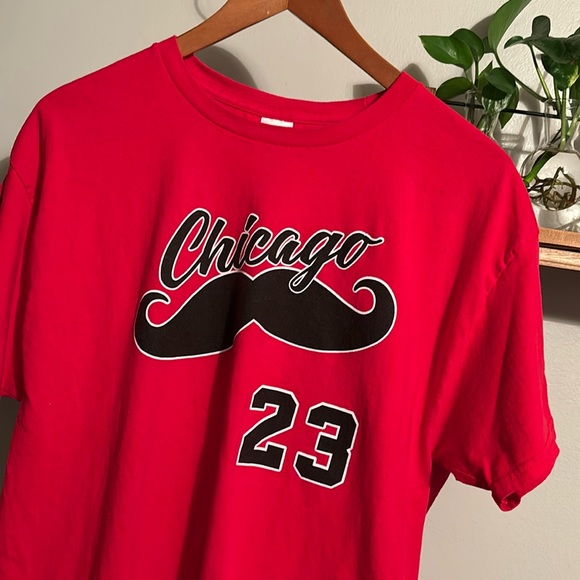 Hanes Chicago Mustache Crawl Michael Jordan 23 White Claw Chicago Bulls Large - Picture 1 of 9